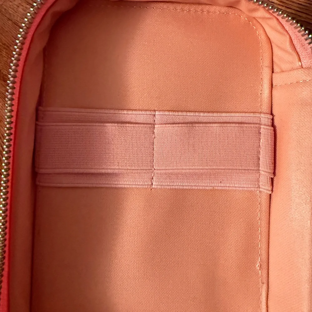 Etoile Vanity Case - Picture 5 of 13